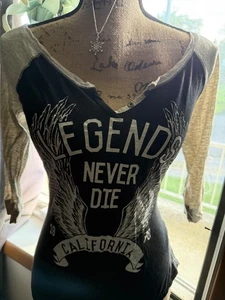 garage tops damen Graphic Henley legends never die - Bild 1 von 20