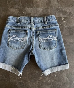 CowGirl Tuff Don't Fence Me In Women’s Cut-Off Denim Stretch Jean Shorts W 27 - Picture 1 of 11