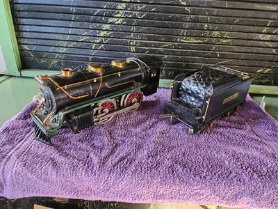 Lionel Standard Gauge Tinplate Black And Green Locomotive no. 384, Nice! - Image 1 of 4