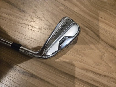 Titleist U505Utility 4 Driving Iron RH AMT tour white S300 stiff 38.5" - Image 1 of 3