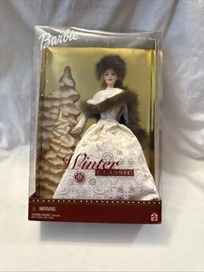 Muñeca Barbie clásica de invierno 2001 de colección edición especial Mattel #50247 edición especial - Imagen 1 de 21