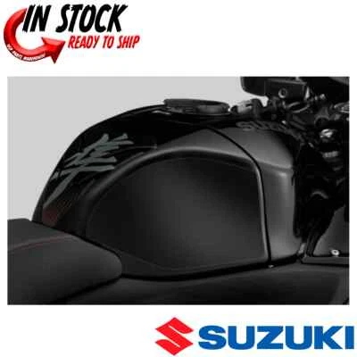 PEGATINA DE PELÍCULA DE PROTECCIÓN LATERAL TANQUE DE COMBUSTIBLE SUZUKI 2022-25 HAYABUSA GENUINA OEM NUEVA Foto 1 de 4