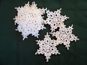 New Crochet Set of 12 White Snowflakes w/ Silver Bead Accents 4 Inch - Picture 1 of 3