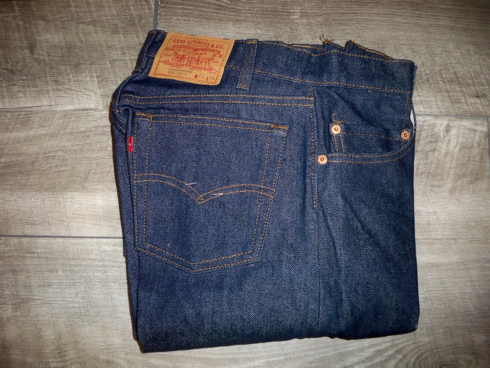Jeans de mezclilla azul vintage Levis 505 0217 para hombre etiqueta roja talla 29 X 34 Foto 1 de 4