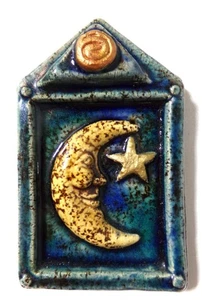 Azulejo de luna y estrella de cerámica Fresh Fish Studio - Imagen 1 de 4