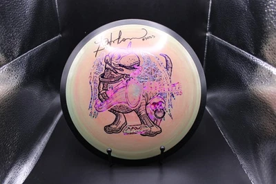 MVP Discs Neutron Trail signed by Sarah Hokom with her custom stamp - Image 1 of 3