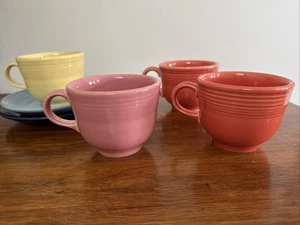 Fiesta Ware Coral Pink Yellow  Persimmon Cups and 2 Saucers Homer Laughlin Mugs - Picture 1 of 12