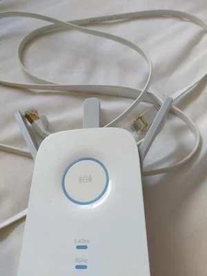 TP-Link AC1750 Universal Dual Band Range RE450 Broadband Wifi Extender White - Image 1 of 4
