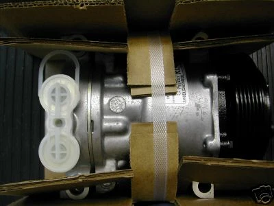 НОВЫЙ КОМПРЕССОР КОНДИЦИОНЕРА CHEVROLET SUBURBAN 1996-1999 - Изображение 1 из 1