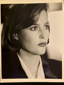 Gillian Anderson 8x10 High Quality Glossy Photo - Picture 1 of 3