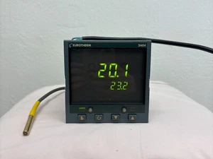 Eurotherm 2404 | Régulateur universel | CP/VH/LH/TC/R4/FH/R6/AE/XX/GER | Testé - Photo 1/9