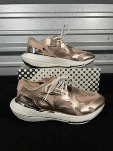 adidas Stella McCartney Ultra Boost 22 beige métallisé femme 7 US GX7832 - Photo 1/10