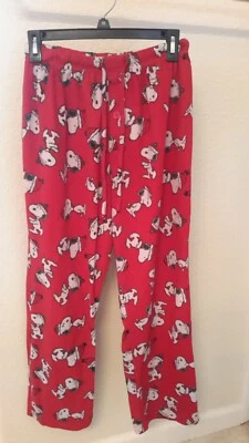 Roupa de dormir Peanuts Snoopy masculina tamanho pequeno tema de Natal vermelha usada - Imagem 1 de 4