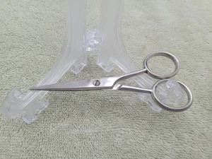 Vintage La Cross Embroidery Scissors 4" Made in Italy - Picture 1 of 7