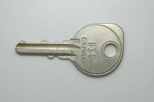 Mercury MerCruiser Quicksilver Marine Ignition Key 134 30431134 Free Shipping - Picture 1 of 2