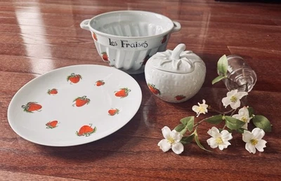 Philippe DESHOULIERES Porcelain Limoges Fruits Strawberry Set Sugar And Colander - Image 1 of 4