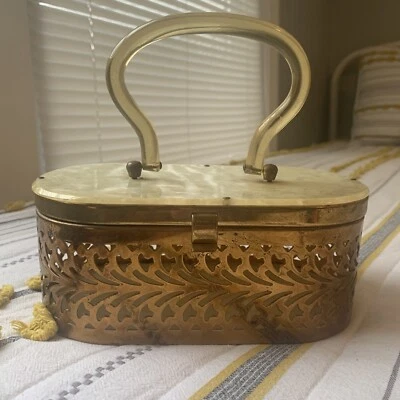 Vintage lucite with metal filigree cutout art deco box purse hand bag - Image 1 of 4