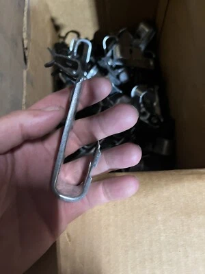 50 B-Line BCH12-E-2-4 3/4 Inch Hook Cable to Beam - Image 1 of 4