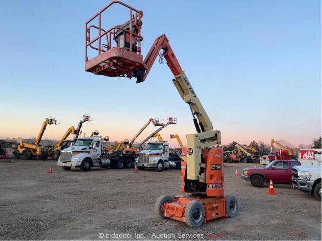 E450AJ Electric Articulating Boom Lift - Industrial Man Lifts