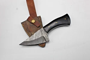 HANDMADE DAMASCUS STEEL SKINNING KNIFE RESIN HANDLE HUNTING CAMPING - Picture 1 of 10