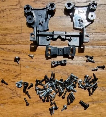 Thrustmaster T80 Ferrari 488 GTB Edition/ Replacement Parts (Screws Etc) - Image 1 of 4