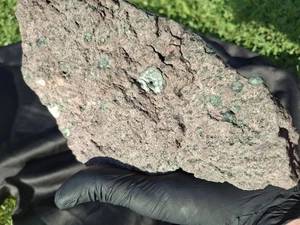 Matrice di basalto caricata Isle Royale pietra verde Michigan gemma clorastrolite 7 libbre 6 oz - Foto 1 di 12