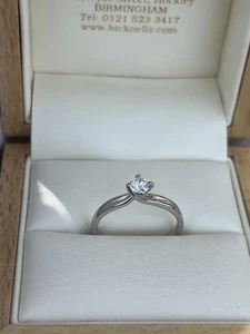 18ct *IGI WhiteGold 0.23ct Diamond Ring, Size K, “G”, “Vs2”, Pristine! RRP £1150 - Picture 1 of 24