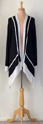 Suéter Cárdigan St. John Talla L Negro/Blanco Borde en Contraste Cascada Frente Abierto Foto 1 de 4