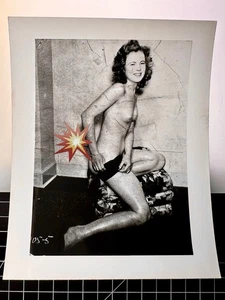 Vintage 1950's Girlie PIN UP Photo Risque B&W Original Nude #150 - Bild 1 von 2
