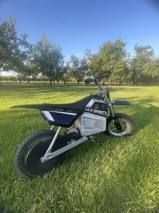 Razor Mx 350 Black (INCLUDES STICKERS) - Picture 1 of 17