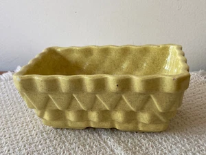 Maceta de cerámica geométrica vintage UPCO EE. UU. 100-6 4,25"x6,5" amarillo gris moteado - Imagen 1 de 9