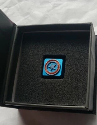 Teclado Aritsan Capitán América HolyOOPS Teclado 3D Cosplay Aleación de Aluminio Foto 1 de 4