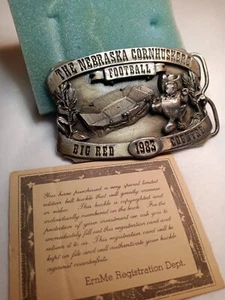 Vintage 1983 limitierte Auflage Nebraska Cornhuskers Football Zinn Gürtelschnalle - Bild 1 von 14