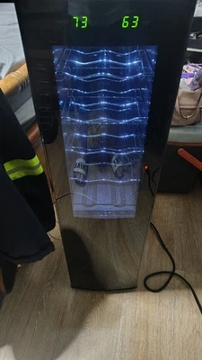 Refrigerador de Vino Doble Zona, 18 Botellas, Pantalla LED Foto 1 de 3