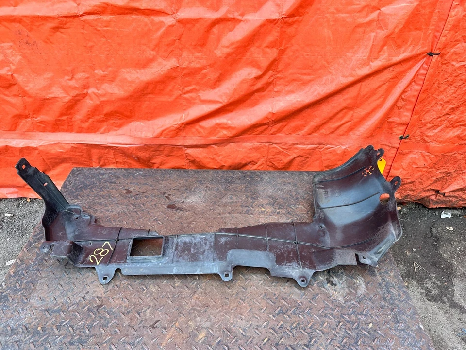 92-00 MOTOR HONDA CIVIC PLÁSTICO CENTRO PROTECCIÓN CONTRA SALPICADURAS FORRO MOLDURA FABRICANTE DE EQUIPOS ORIGINALES #288 Foto 1 de 4