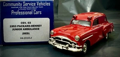 Ambulancia junior Brooklin CSV 03 1953 Packard-Henney (roja) - hecha en Inglaterra Foto 1 de 4