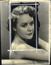 1935 Press Photo French singer Gogo Delys - pix32532