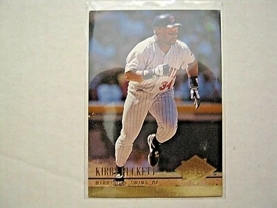 Kirby Puckett 1994 Fleer Ultra Base Card #394 - Image 1 of 2