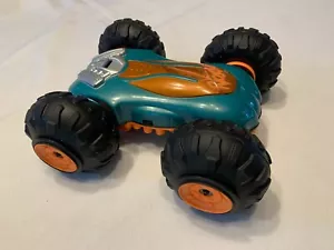 Ricochet Vintage RC Car 1990s Toy Radio Control Tyco R/C Kenner Stunt Vehicle - Picture 1 of 6