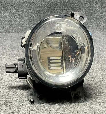 Faro antiniebla delantero izquierdo Nissan Murano Infiniti Q50 2014-2024 💡 26155-4GA0A Foto 1 de 4