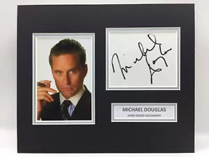 RARE Michael Douglas Wall Street Signed Photo Display + COA GORDON GECKO - Foto 1 di 3