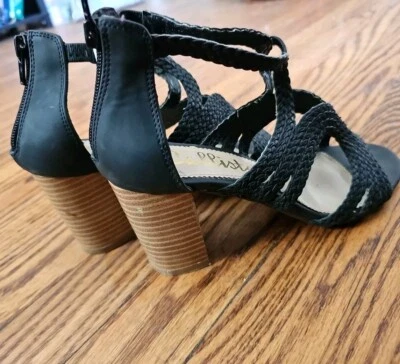 Callisto Women's Shindig Stacked Heel Sandal, Black, 7 M US Pre-Owned  - image 1 of 4