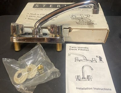 Torneira de cozinha tipo carcaça Sterling 26250 sem uso - Imagem 1 de 4