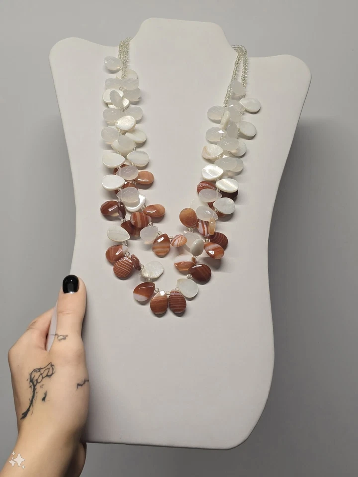 Collar Coldwater Creek Cuentas Piedra/Cáscara/Acrílico Doble Hilo Blanco y Ámbar Foto 1 de 4