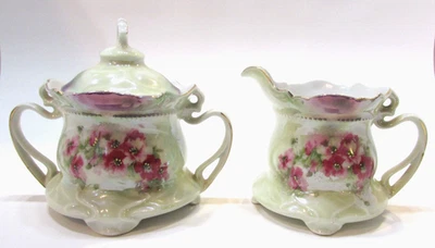 Antiguo juego de crema de porcelana y azúcar cubierto Art Nouveau floral de Alemania de 1900 Foto 1 de 4