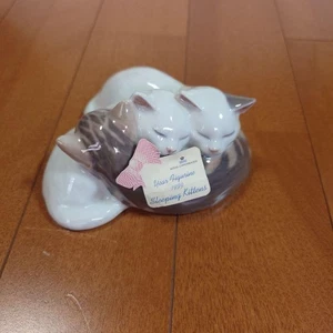 Royal Copenhagen Schlafkätzchen drei Katzen elegant anmutig formell Luxus Japan - Bild 1 von 5