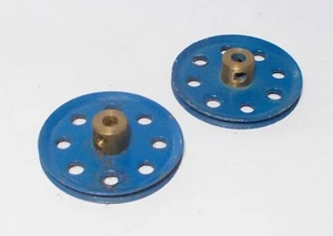 2 x Meccano 38mm (1-1/2") diameter Pulley with Boss - blue - part 21 (A) - Picture 1 of 1