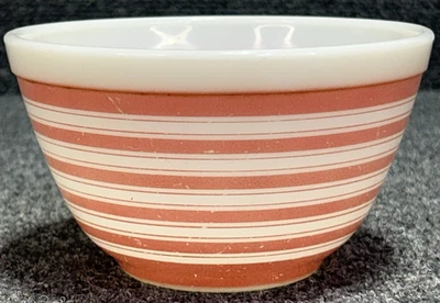 Vintage Pyrex 401 Pink White Stripe Nesting Mixing Glass Bowl 1-1/2 Pint - Image 1 of 4