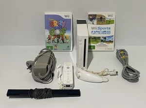 Nintendo Wii Console With Accessories And 2 Games - Picture 1 of 8