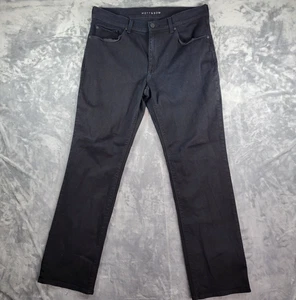 Pantalones de mezclilla elásticos lavados oscuros pierna recta negros 35x32 Mott and Bow para hombre - Imagen 1 de 10